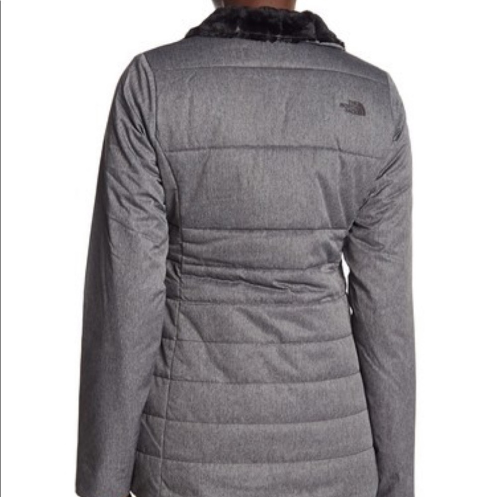 NORTHFACE REVERSABLE JACKET - Picture 2 of 6